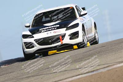 media/Oct-26-2025-CalClub SCCA (Sun) [[8ce1e69566]]/Group 2/Grapevine/